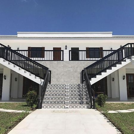 The Mansion Hotel Mabalacat Exterior foto