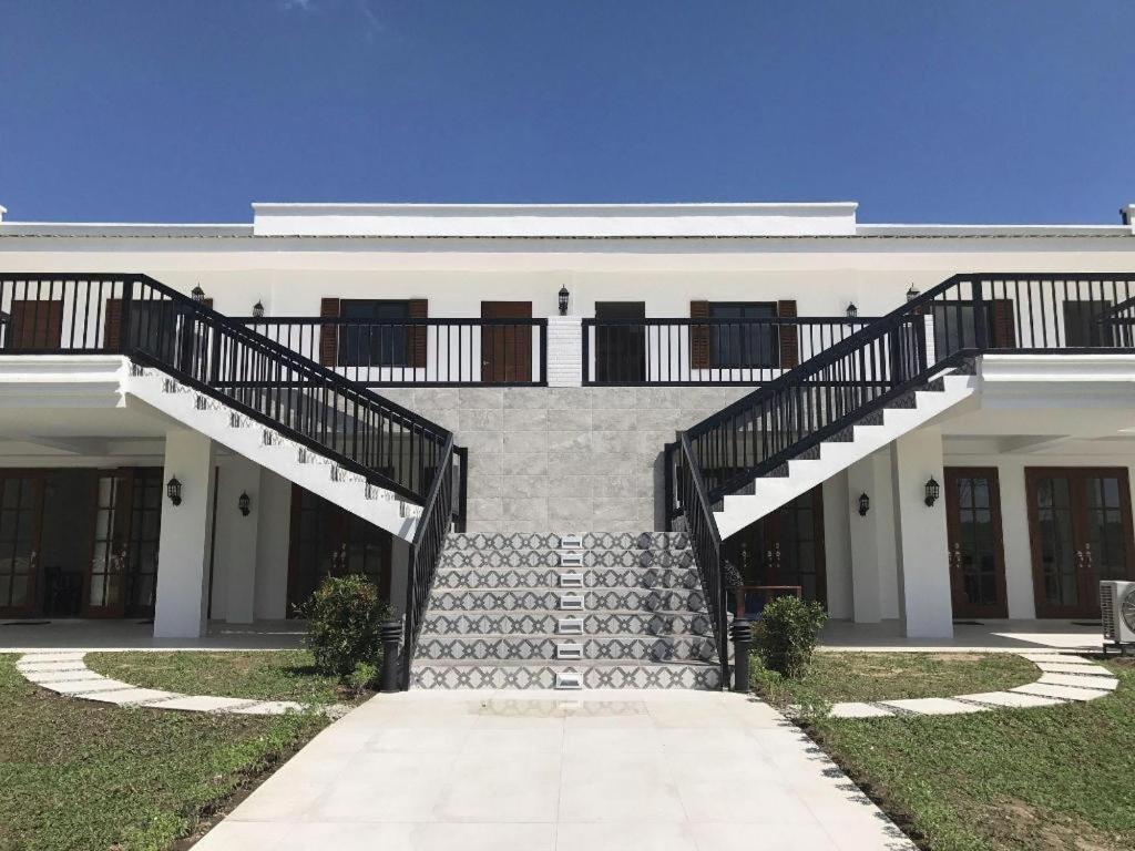 The Mansion Hotel Mabalacat Exterior foto
