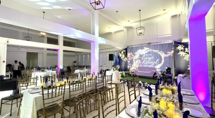 The Mansion Hotel Mabalacat Exterior foto